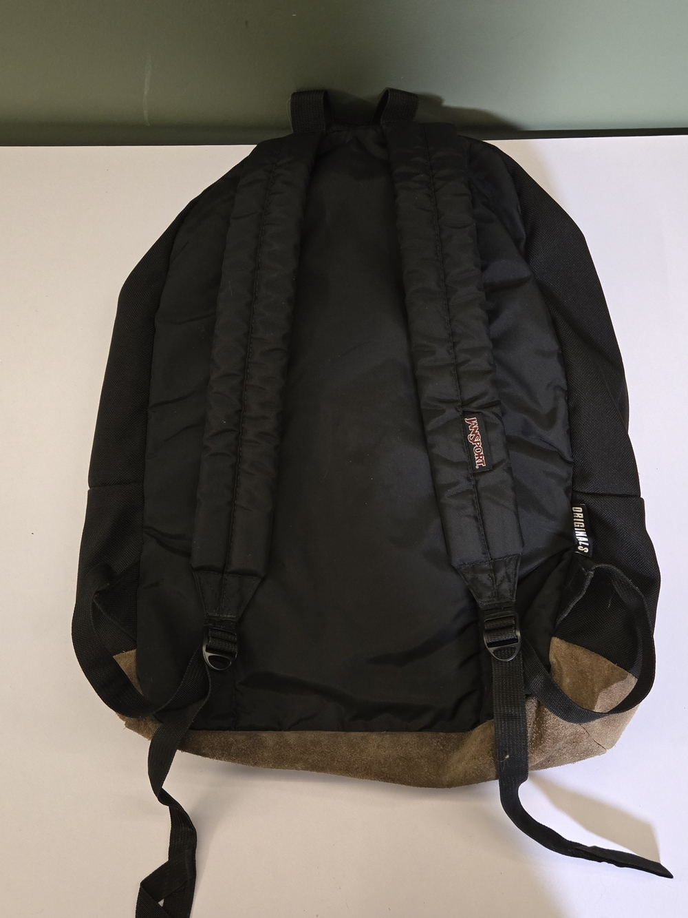 JanSport Right Pack Backpack - Classic Black with Suede Leather Bottom - Picture 2 of 8